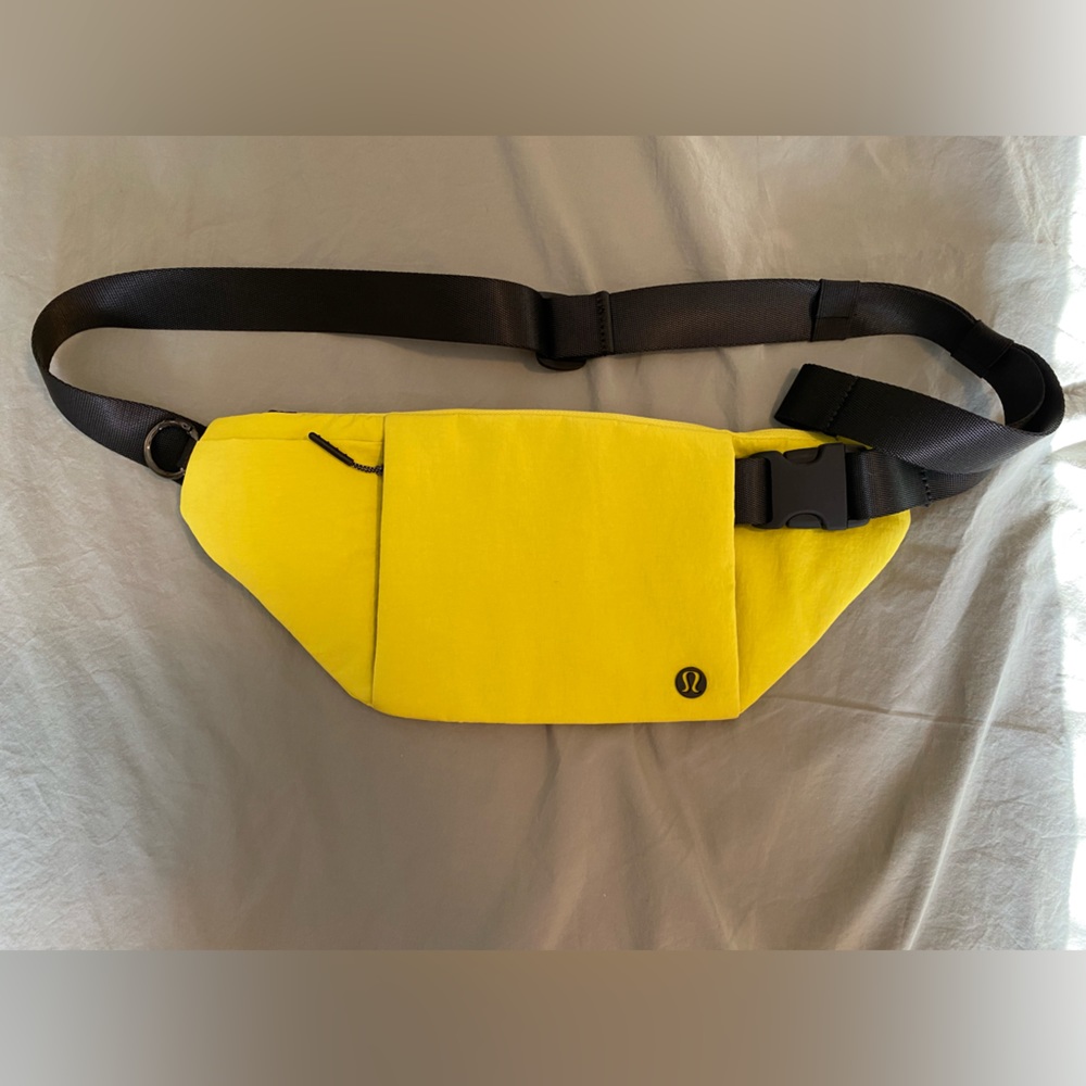 Lululemon Fanny Pack Gem